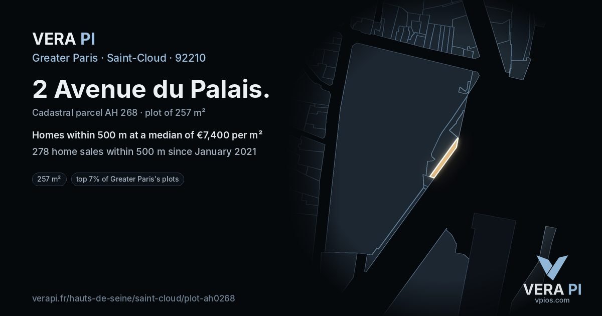 2 Avenue du Palais, Saint-Cloud at night – the plot lit, the parcels around coloured by the prices near them