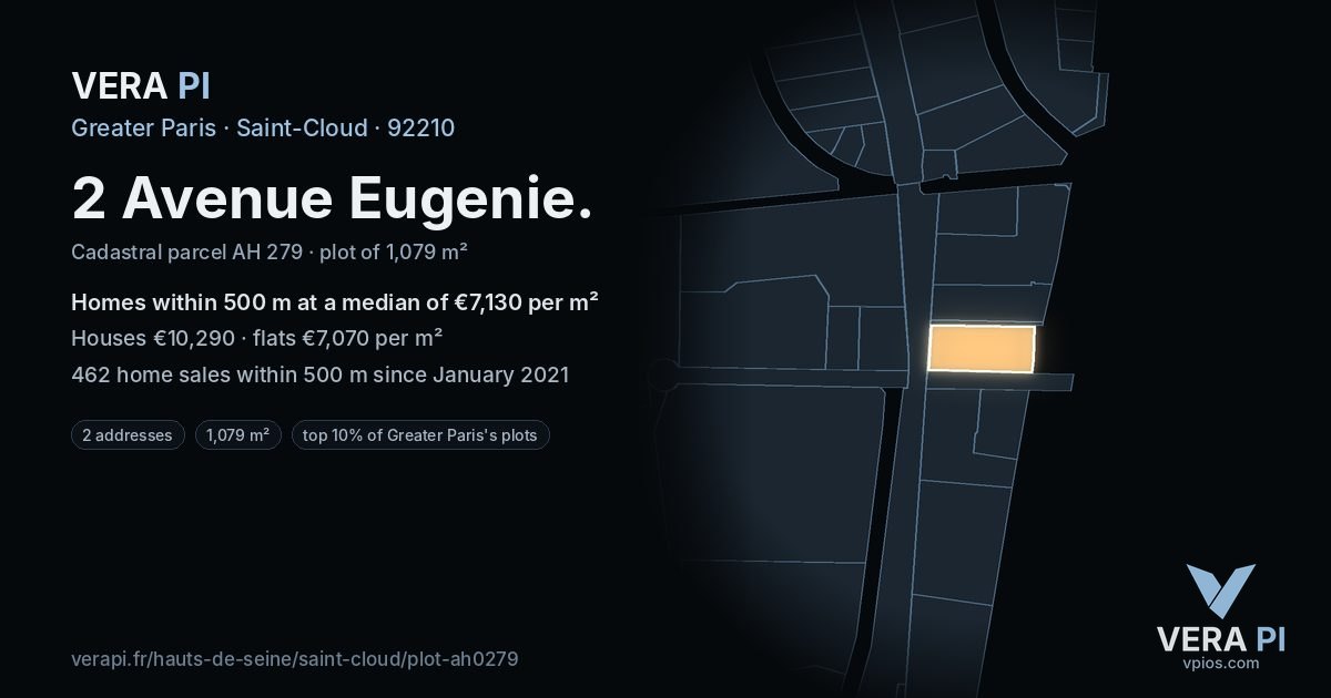 2 Avenue Eugenie, Saint-Cloud at night – the plot lit, the parcels around coloured by the prices near them