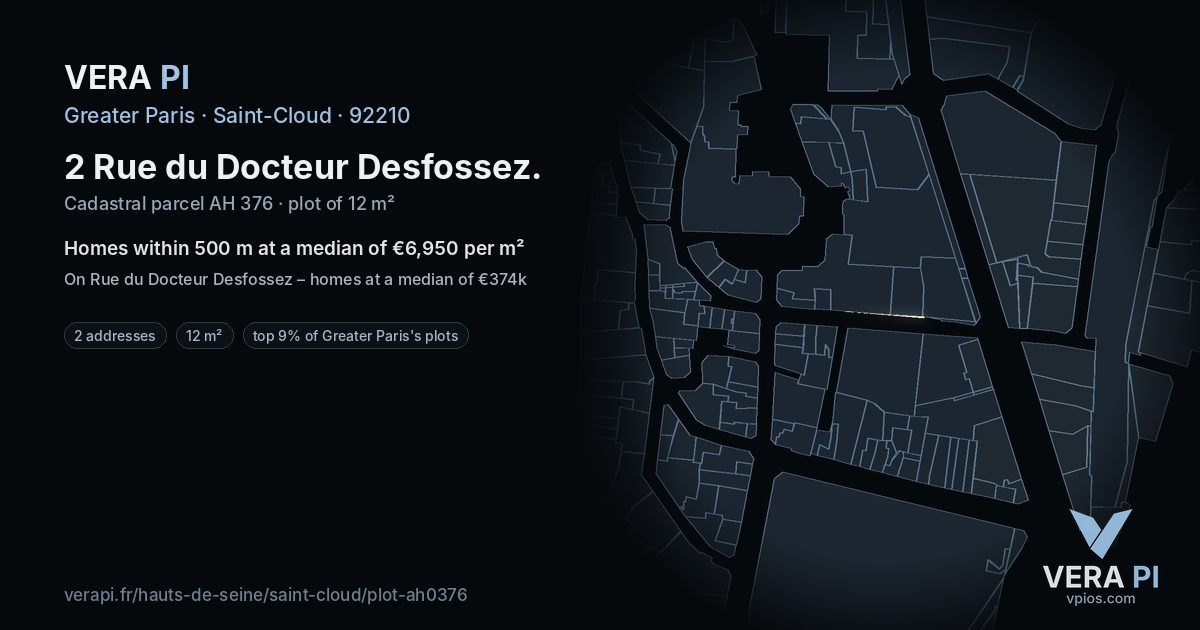2 Rue du Docteur Desfossez, Saint-Cloud at night – the plot lit, the parcels around coloured by the prices near them