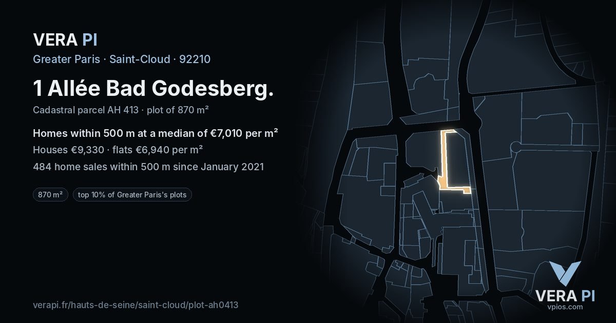 1 Allée Bad Godesberg, Saint-Cloud at night – the plot lit, the parcels around coloured by the prices near them