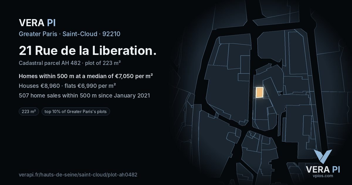 21 Rue de la Liberation, Saint-Cloud at night – the plot lit, the parcels around coloured by the prices near them