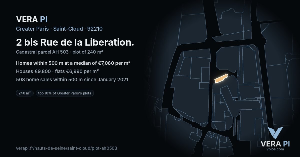 2 bis Rue de la Liberation, Saint-Cloud at night – the plot lit, the parcels around coloured by the prices near them