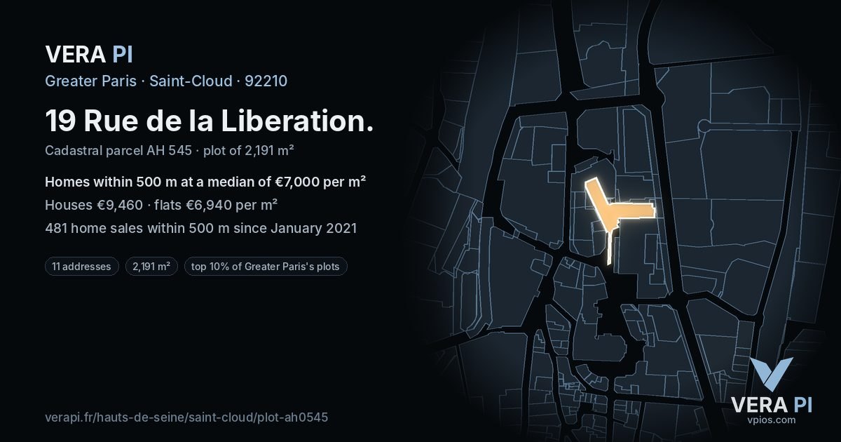 19 Rue de la Liberation, Saint-Cloud at night – the plot lit, the parcels around coloured by the prices near them