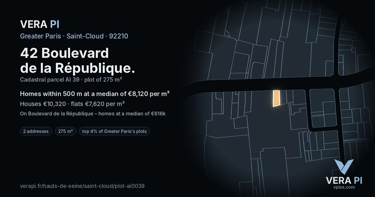 42 Boulevard de la République, Saint-Cloud at night – the plot lit, the parcels around coloured by the prices near them