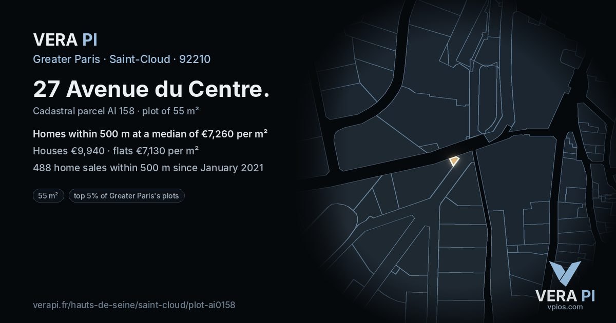 27 Avenue du Centre, Saint-Cloud at night – the plot lit, the parcels around coloured by the prices near them