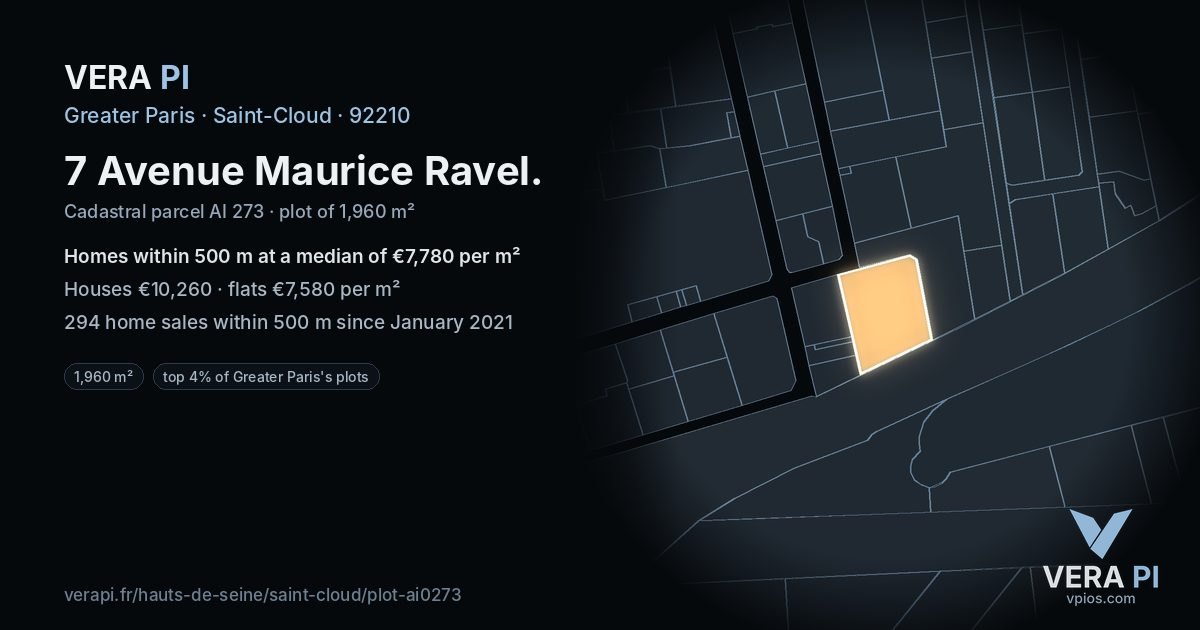 7 Avenue Maurice Ravel, Saint-Cloud at night – the plot lit, the parcels around coloured by the prices near them