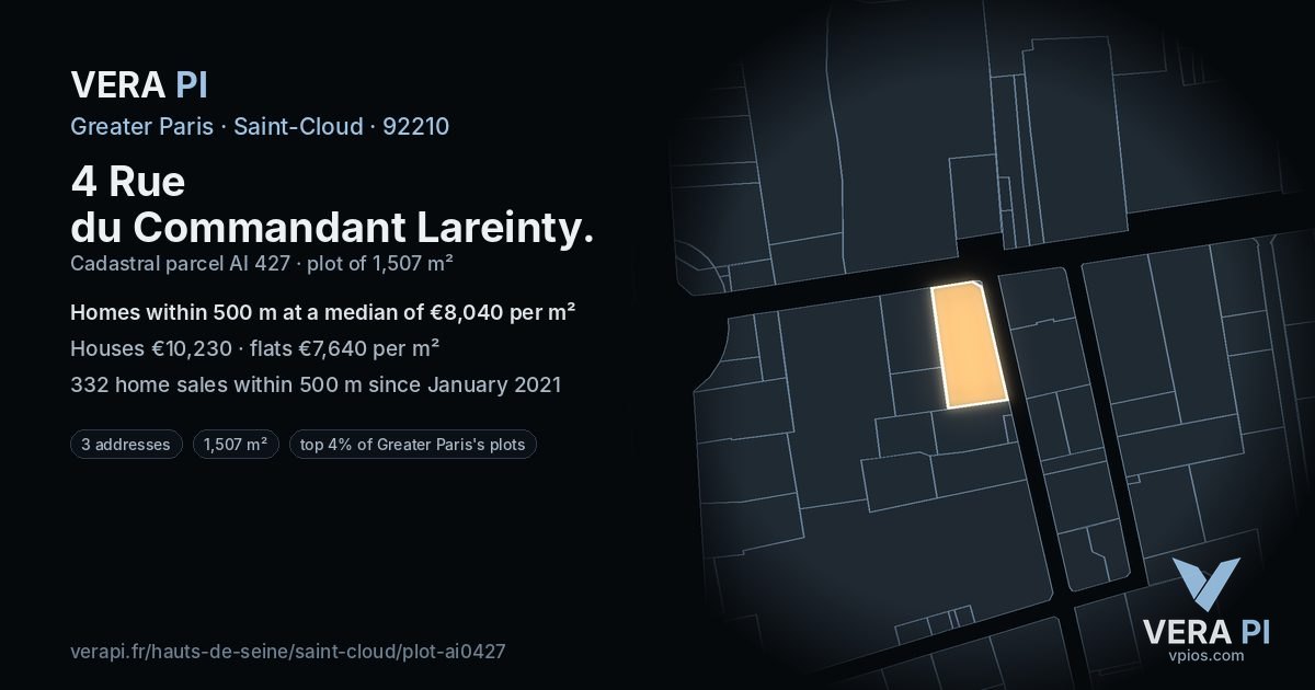 4 Rue du Commandant Lareinty, Saint-Cloud at night – the plot lit, the parcels around coloured by the prices near them