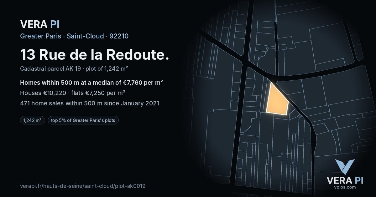 13 Rue de la Redoute, Saint-Cloud at night – the plot lit, the parcels around coloured by the prices near them