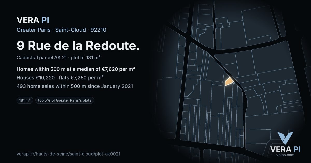 9 Rue de la Redoute, Saint-Cloud at night – the plot lit, the parcels around coloured by the prices near them