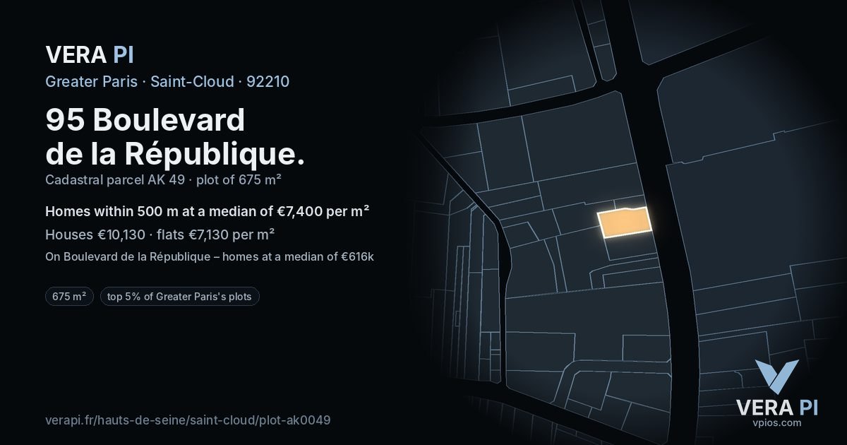 95 Boulevard de la République, Saint-Cloud at night – the plot lit, the parcels around coloured by the prices near them