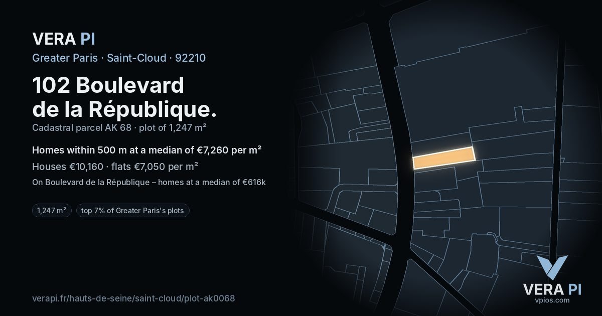 102 Boulevard de la République, Saint-Cloud at night – the plot lit, the parcels around coloured by the prices near them