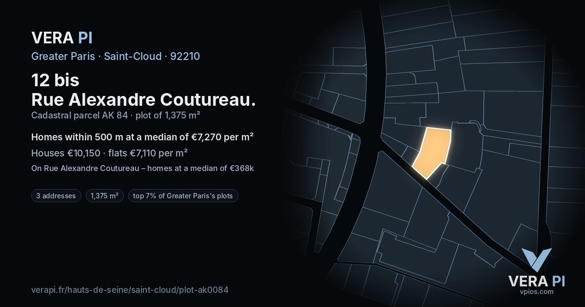 12 bis Rue Alexandre Coutureau, Saint-Cloud at night – the plot lit, the parcels around coloured by the prices near them