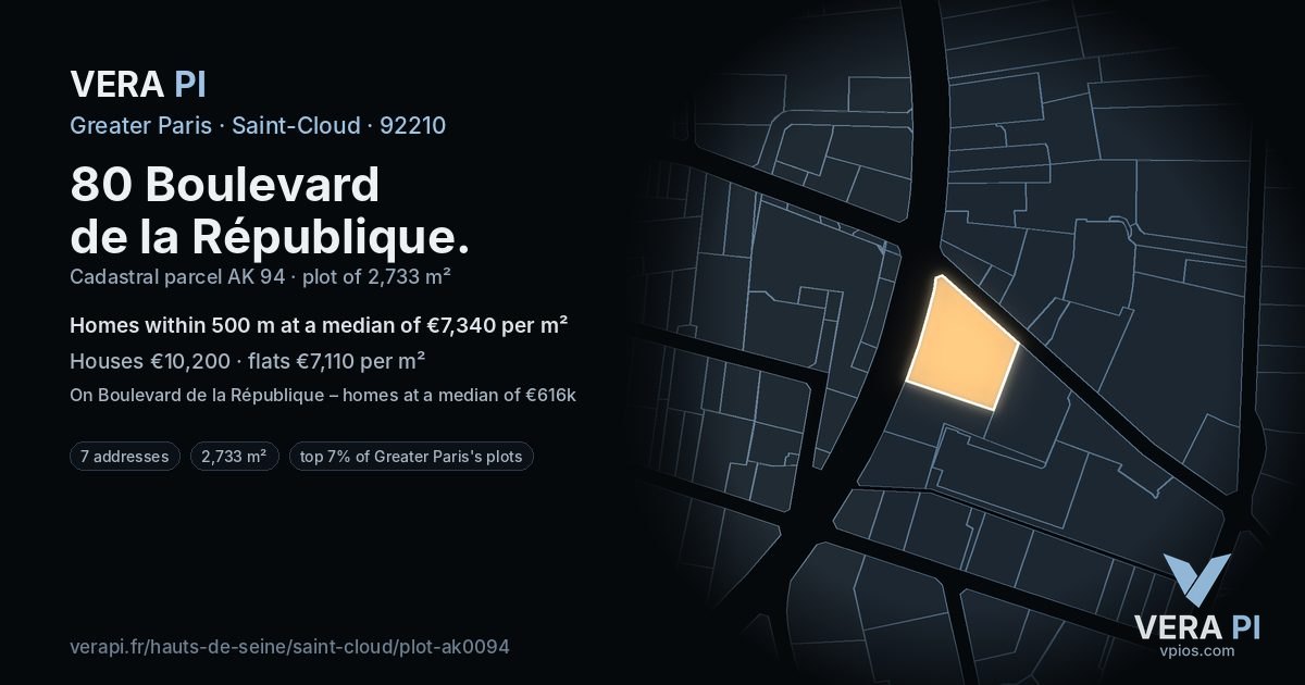 80 Boulevard de la République, Saint-Cloud at night – the plot lit, the parcels around coloured by the prices near them