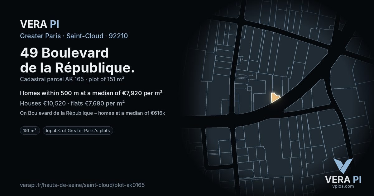 49 Boulevard de la République, Saint-Cloud at night – the plot lit, the parcels around coloured by the prices near them