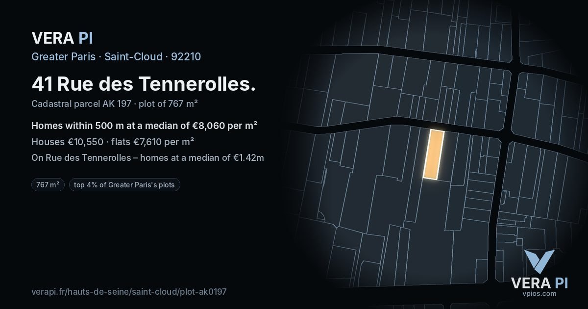 41 Rue des Tennerolles, Saint-Cloud at night – the plot lit, the parcels around coloured by the prices near them