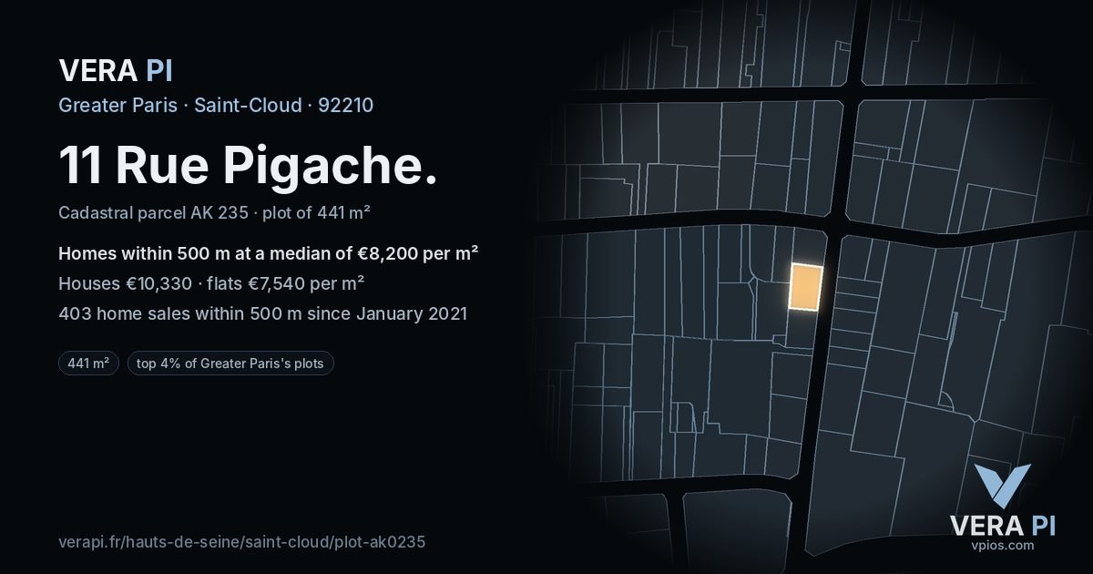 11 Rue Pigache, Saint-Cloud at night – the plot lit, the parcels around coloured by the prices near them