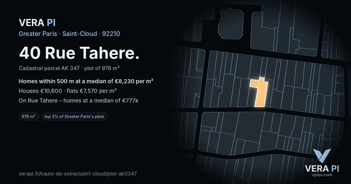 40 Rue Tahere, Saint-Cloud at night – the plot lit, the parcels around coloured by the prices near them
