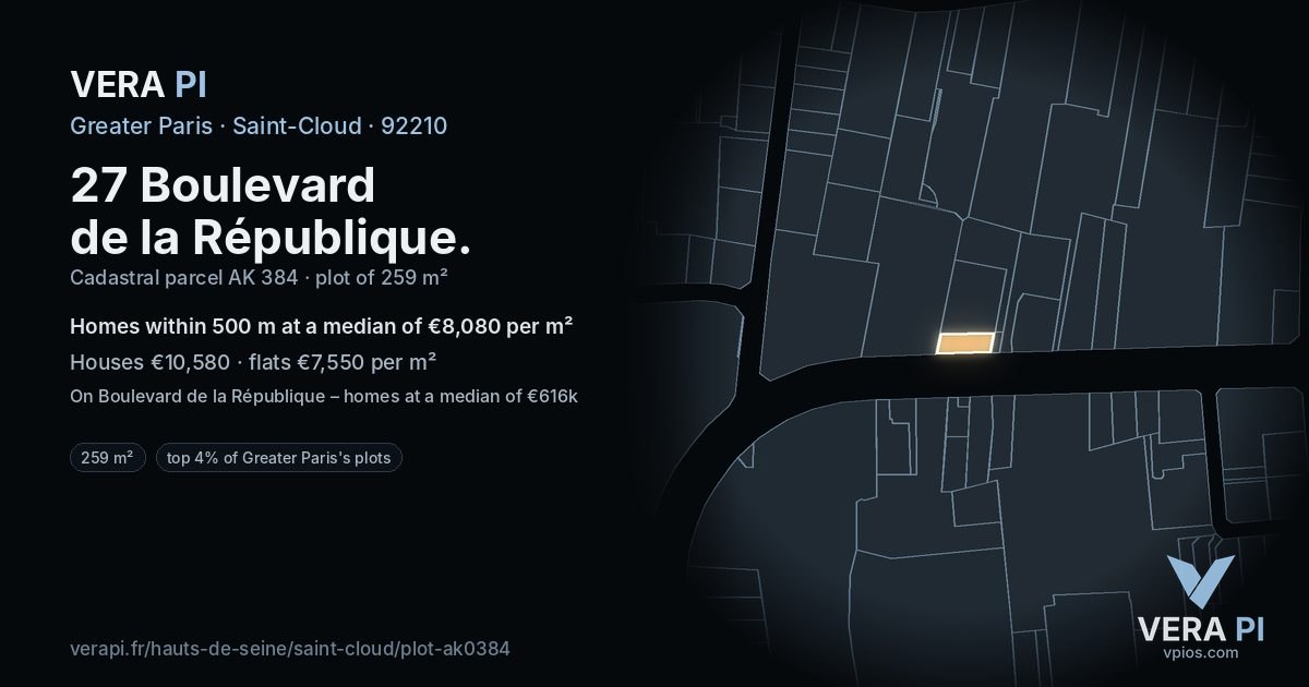 27 Boulevard de la République, Saint-Cloud at night – the plot lit, the parcels around coloured by the prices near them