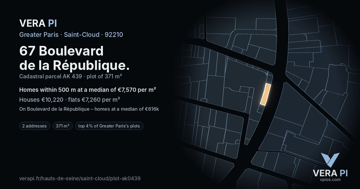 67 Boulevard de la République, Saint-Cloud at night – the plot lit, the parcels around coloured by the prices near them