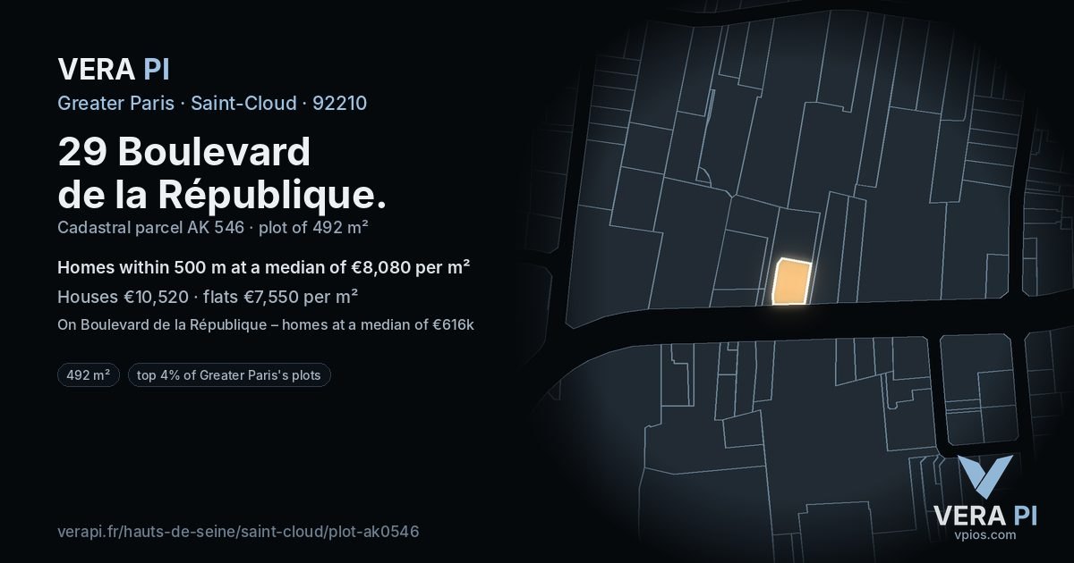 29 Boulevard de la République, Saint-Cloud at night – the plot lit, the parcels around coloured by the prices near them