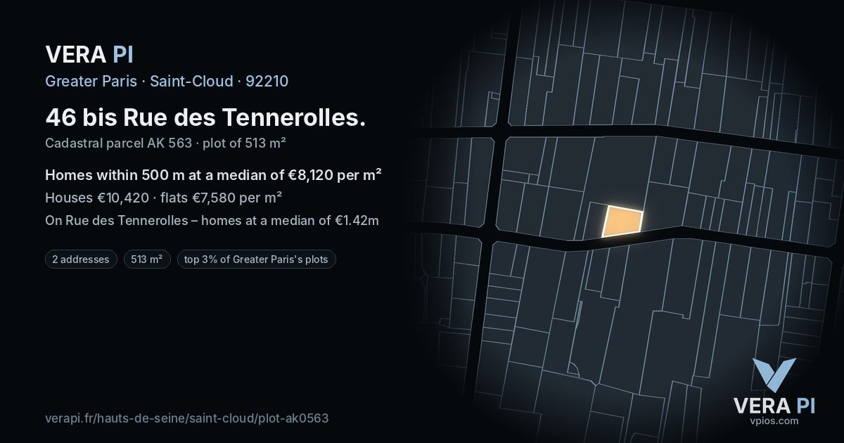 46 bis Rue des Tennerolles, Saint-Cloud at night – the plot lit, the parcels around coloured by the prices near them