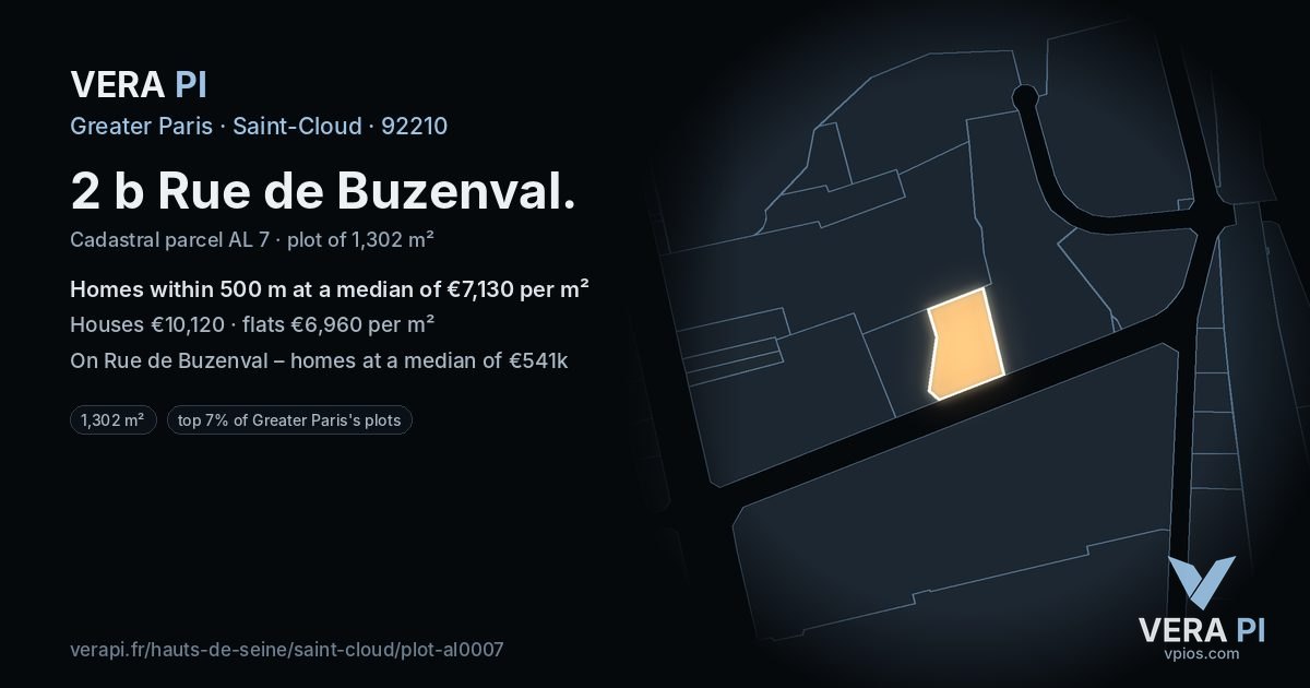 2 b Rue de Buzenval, Saint-Cloud at night – the plot lit, the parcels around coloured by the prices near them