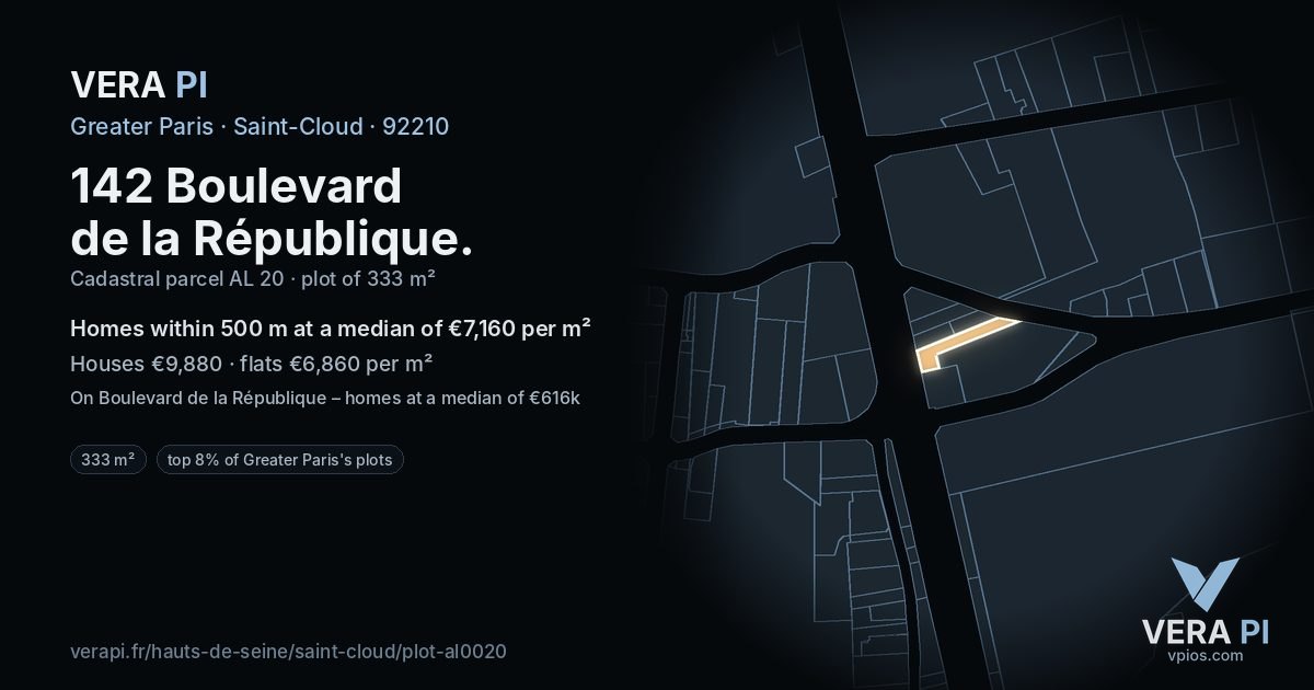 142 Boulevard de la République, Saint-Cloud at night – the plot lit, the parcels around coloured by the prices near them