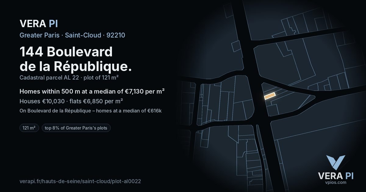 144 Boulevard de la République, Saint-Cloud at night – the plot lit, the parcels around coloured by the prices near them