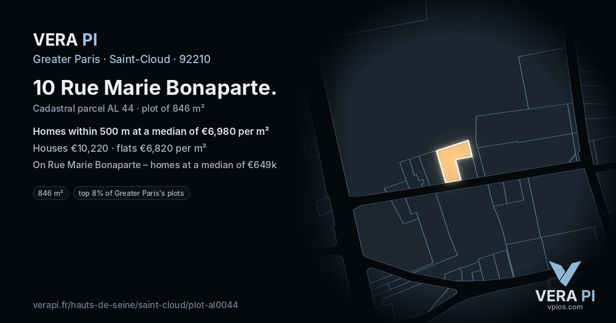 10 Rue Marie Bonaparte, Saint-Cloud at night – the plot lit, the parcels around coloured by the prices near them