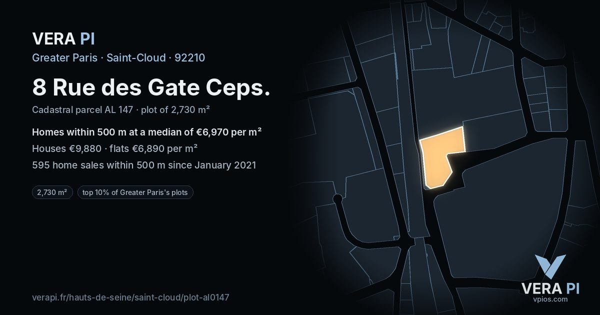 8 Rue des Gate Ceps, Saint-Cloud at night – the plot lit, the parcels around coloured by the prices near them