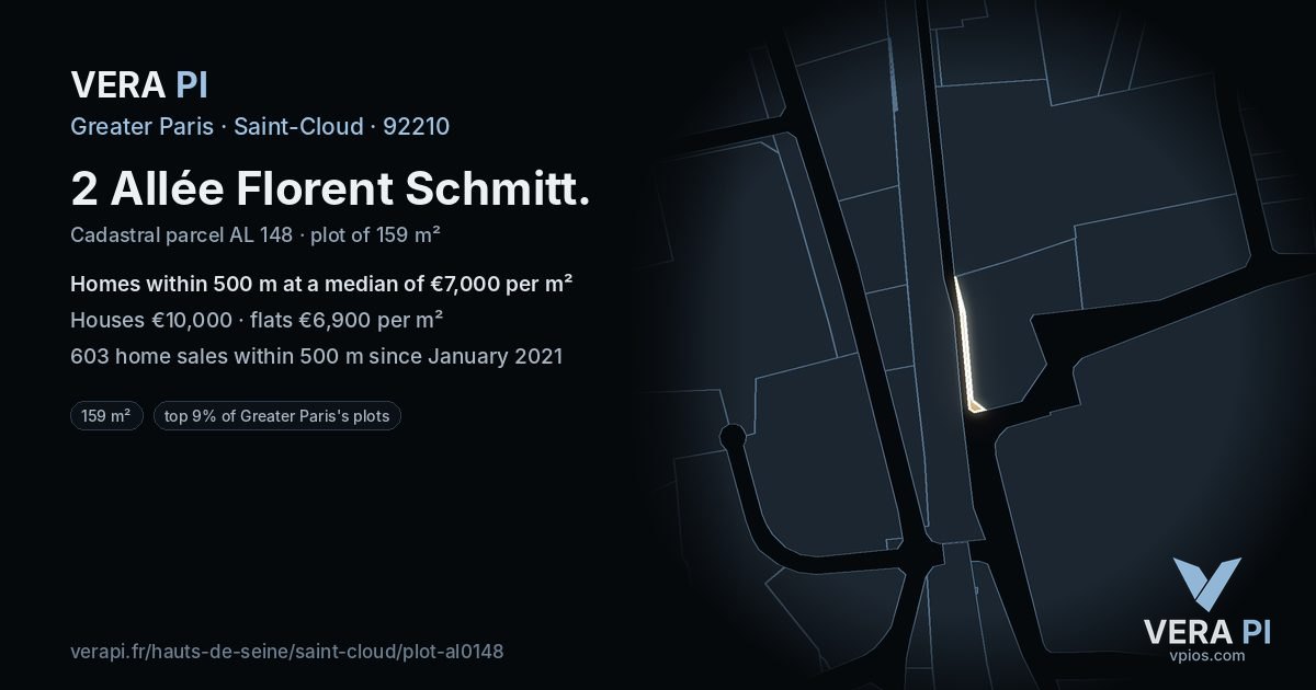 2 Allée Florent Schmitt, Saint-Cloud at night – the plot lit, the parcels around coloured by the prices near them