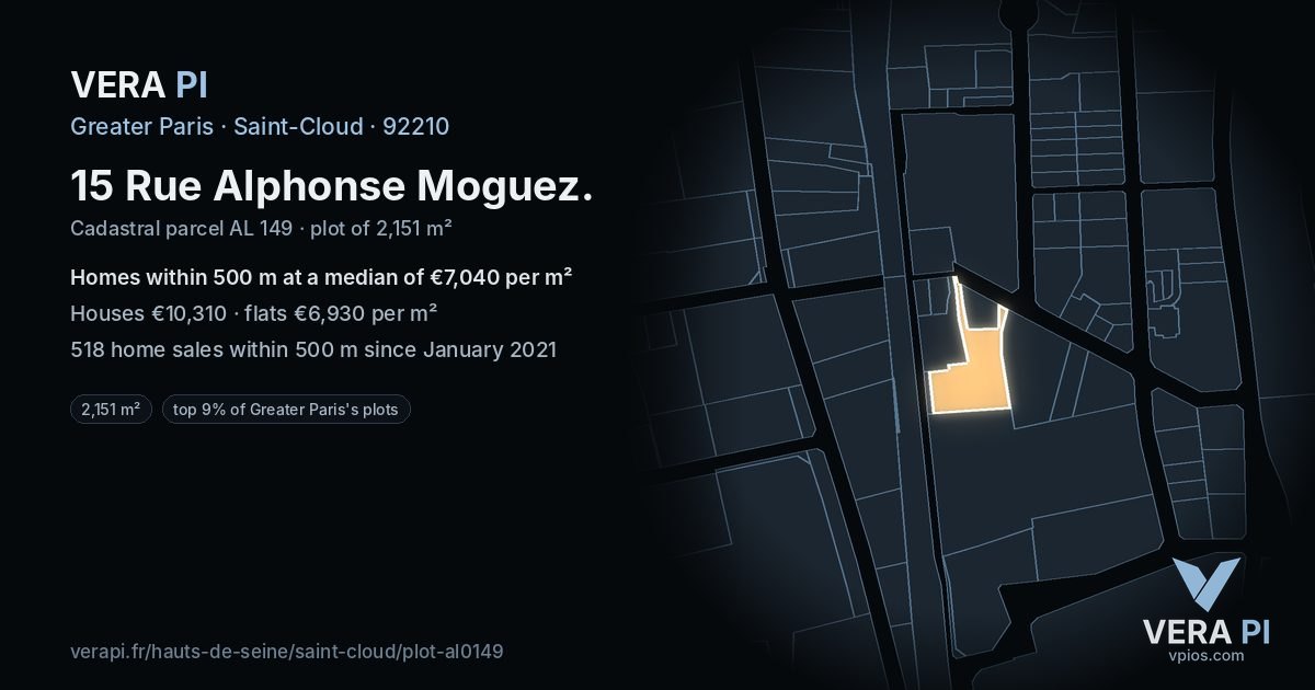 15 Rue Alphonse Moguez, Saint-Cloud at night – the plot lit, the parcels around coloured by the prices near them