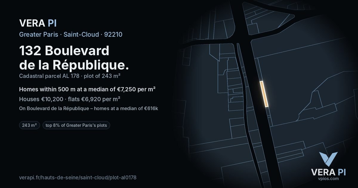 132 Boulevard de la République, Saint-Cloud at night – the plot lit, the parcels around coloured by the prices near them