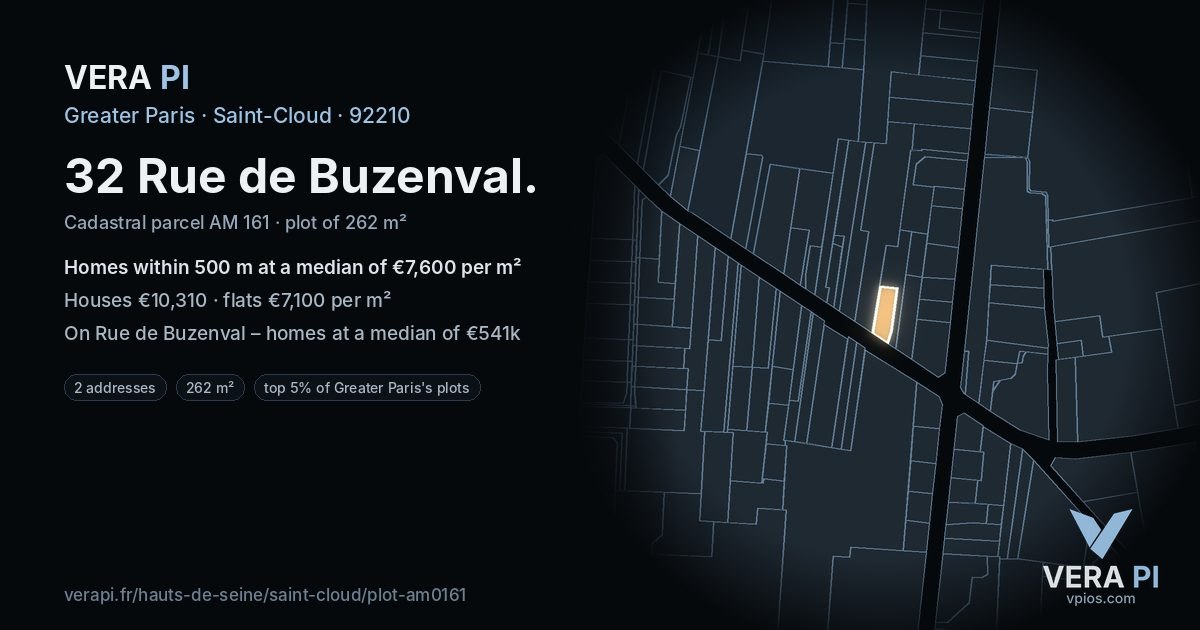 32 Rue de Buzenval, Saint-Cloud at night – the plot lit, the parcels around coloured by the prices near them