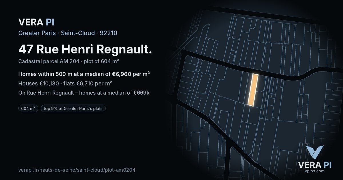 47 Rue Henri Regnault, Saint-Cloud at night – the plot lit, the parcels around coloured by the prices near them