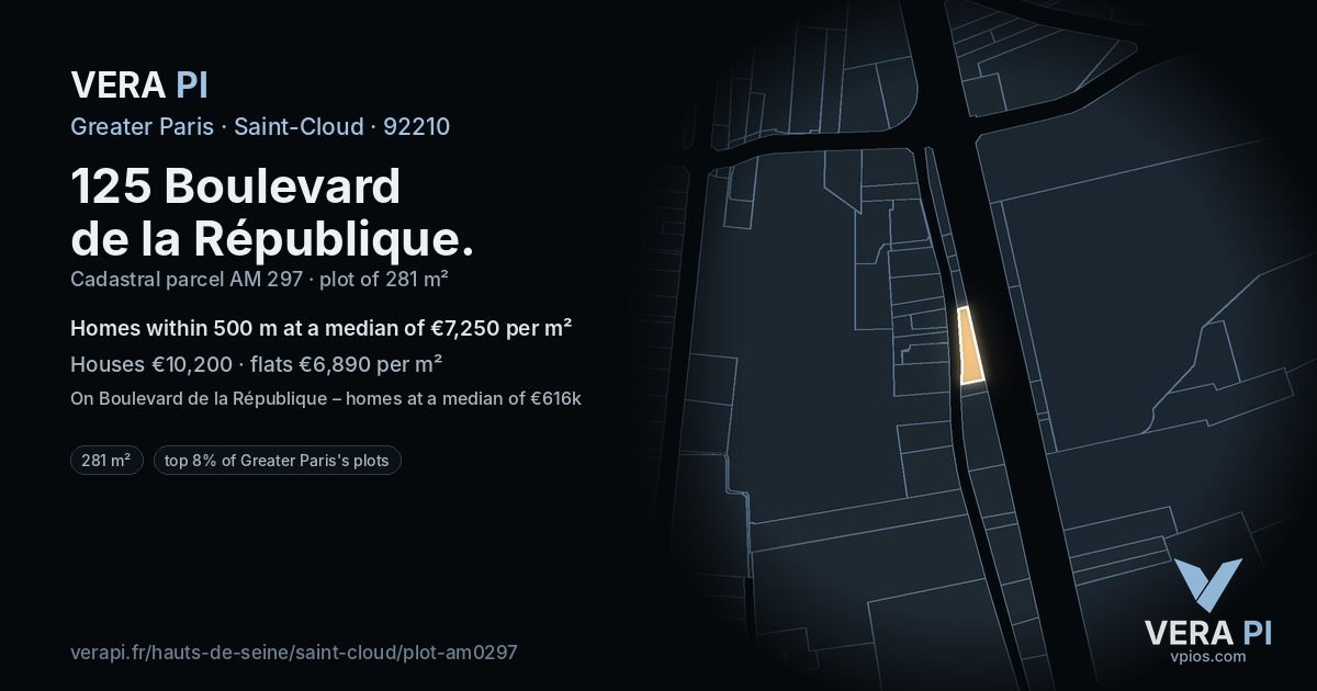 125 Boulevard de la République, Saint-Cloud at night – the plot lit, the parcels around coloured by the prices near them