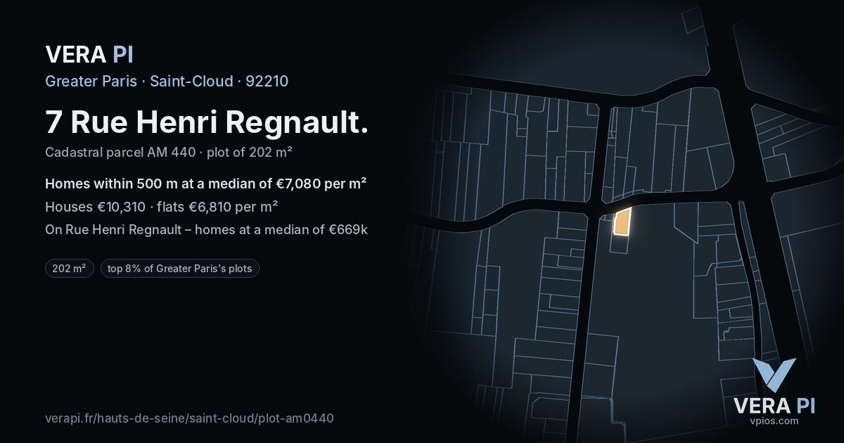 7 Rue Henri Regnault, Saint-Cloud at night – the plot lit, the parcels around coloured by the prices near them
