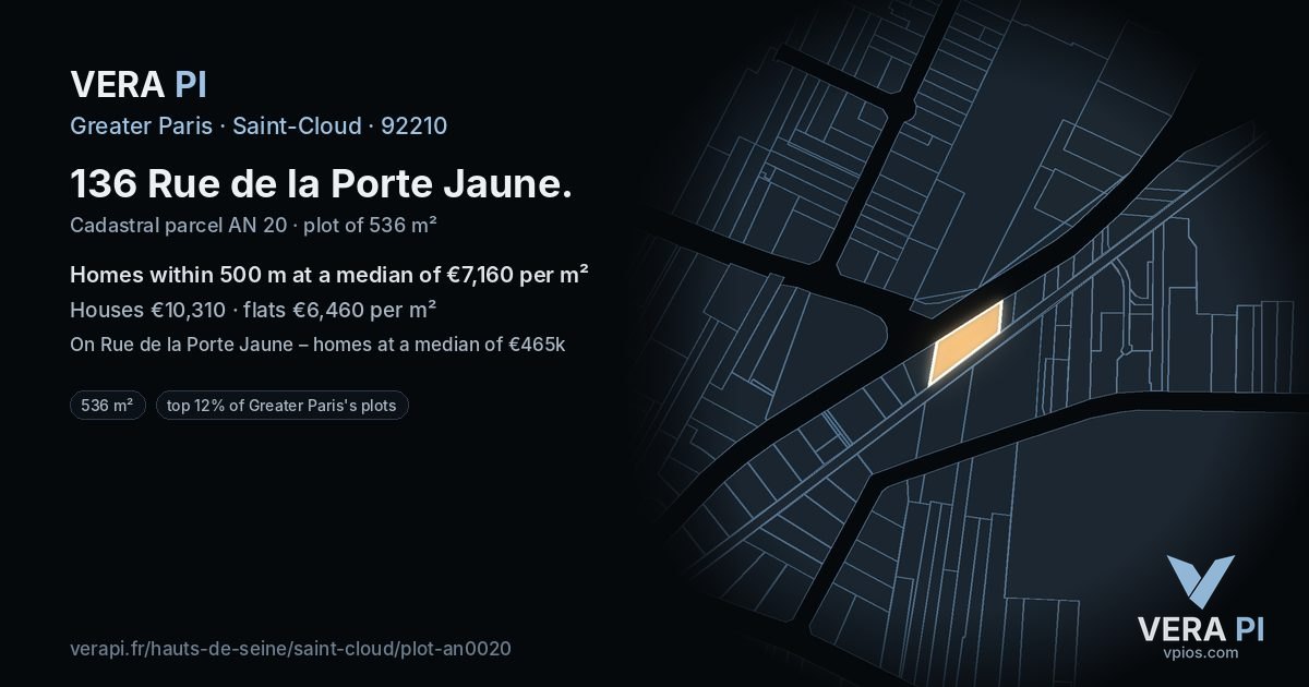 136 Rue de la Porte Jaune, Saint-Cloud at night – the plot lit, the parcels around coloured by the prices near them
