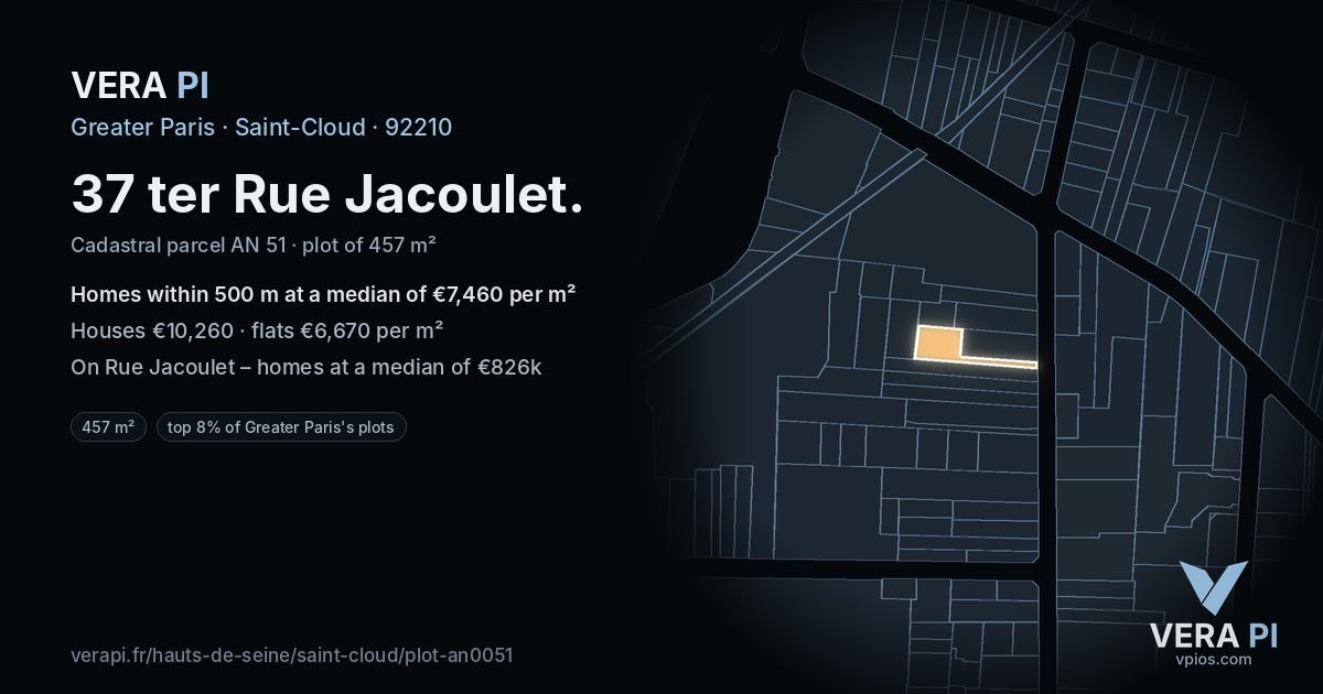 37 ter Rue Jacoulet, Saint-Cloud at night – the plot lit, the parcels around coloured by the prices near them