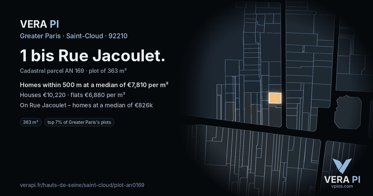 1 bis Rue Jacoulet, Saint-Cloud at night – the plot lit, the parcels around coloured by the prices near them