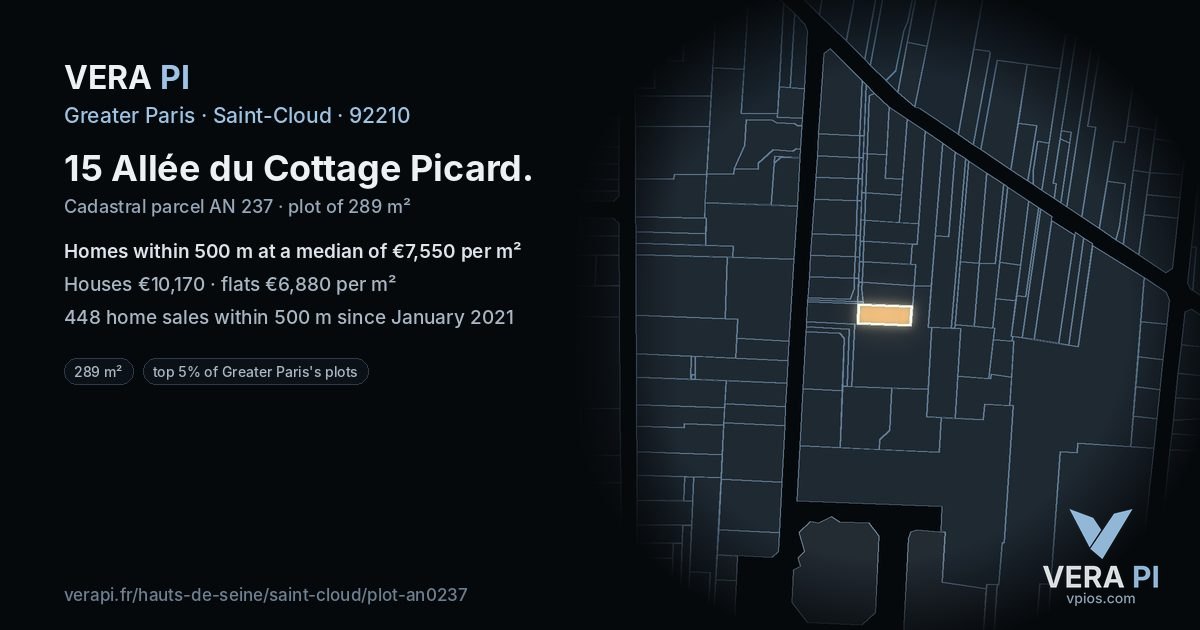 15 Allée du Cottage Picard, Saint-Cloud at night – the plot lit, the parcels around coloured by the prices near them