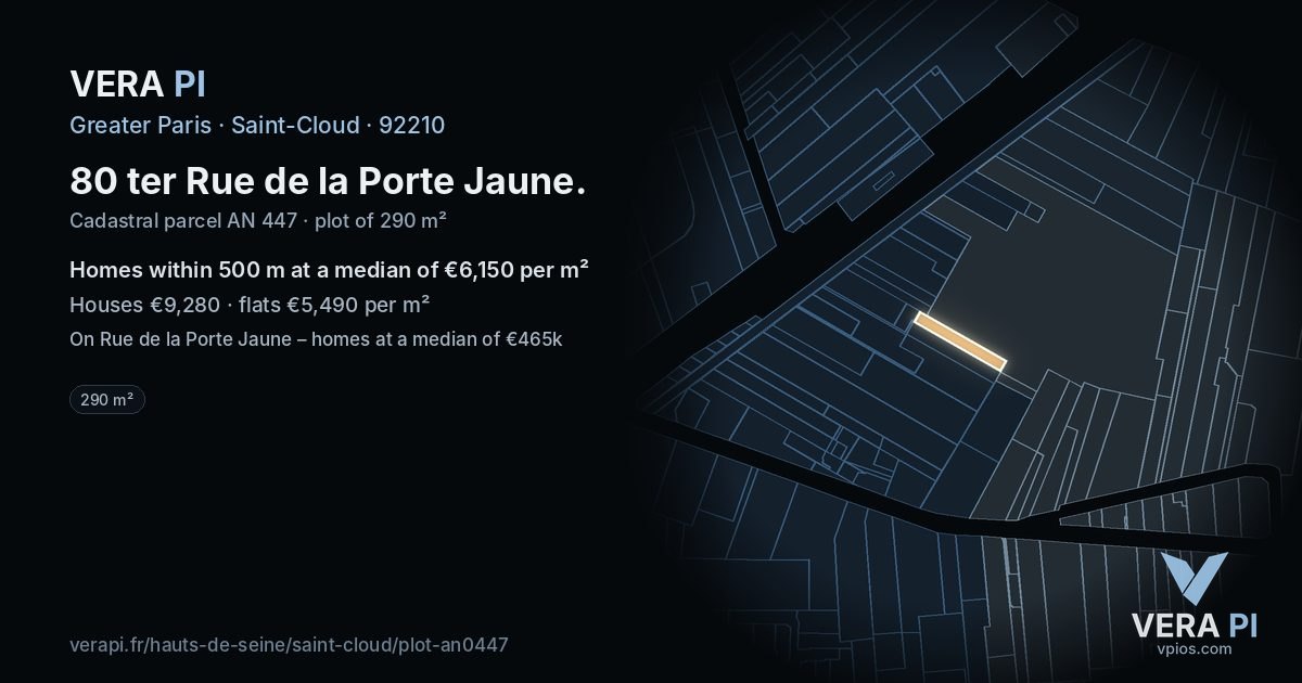 80 ter Rue de la Porte Jaune, Saint-Cloud at night – the plot lit, the parcels around coloured by the prices near them