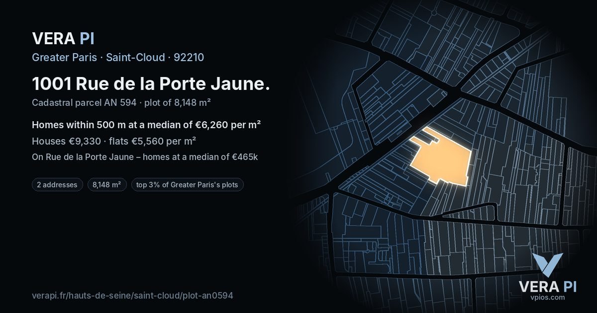 1001 Rue de la Porte Jaune, Saint-Cloud at night – the plot lit, the parcels around coloured by the prices near them