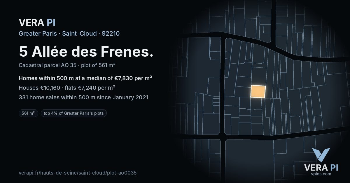 5 Allée des Frenes, Saint-Cloud at night – the plot lit, the parcels around coloured by the prices near them