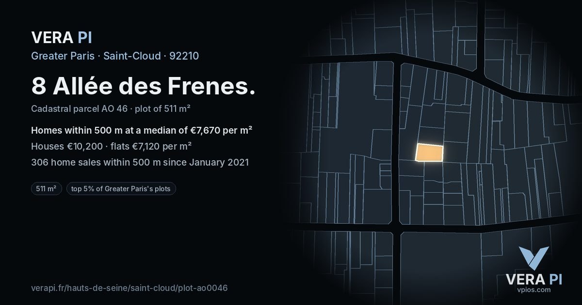 8 Allée des Frenes, Saint-Cloud at night – the plot lit, the parcels around coloured by the prices near them