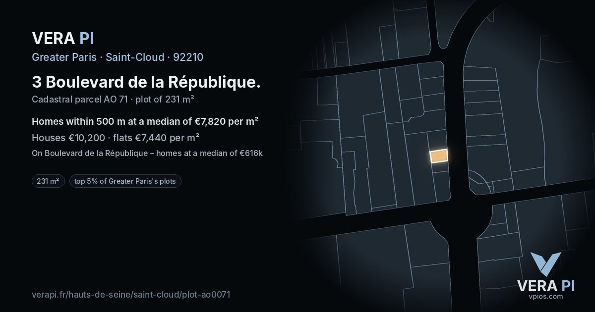 3 Boulevard de la République, Saint-Cloud at night – the plot lit, the parcels around coloured by the prices near them