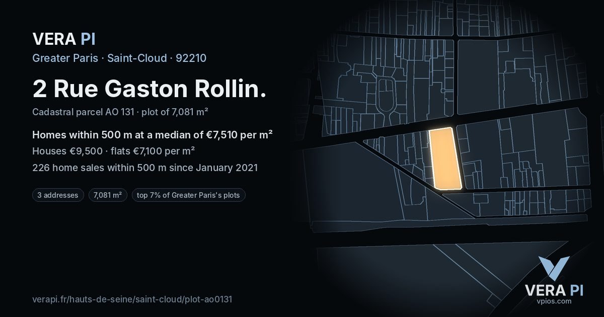 2 Rue Gaston Rollin, Saint-Cloud at night – the plot lit, the parcels around coloured by the prices near them