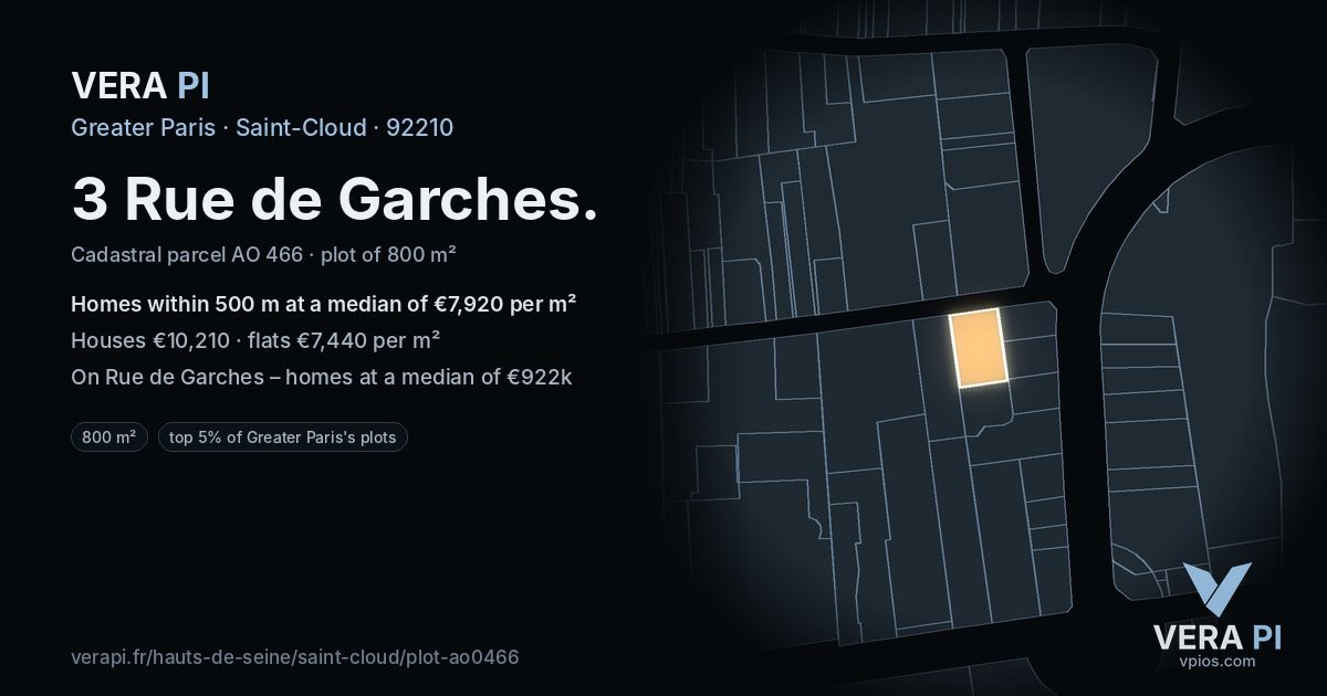 3 Rue de Garches, Saint-Cloud at night – the plot lit, the parcels around coloured by the prices near them