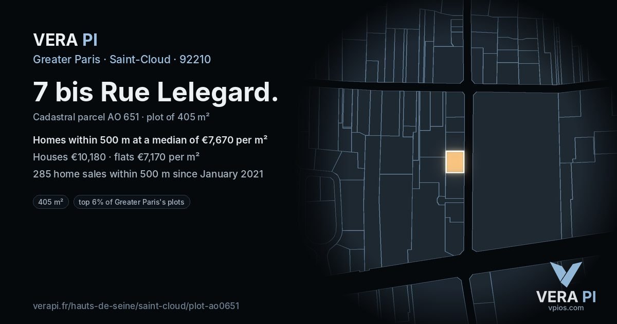 7 bis Rue Lelegard, Saint-Cloud at night – the plot lit, the parcels around coloured by the prices near them