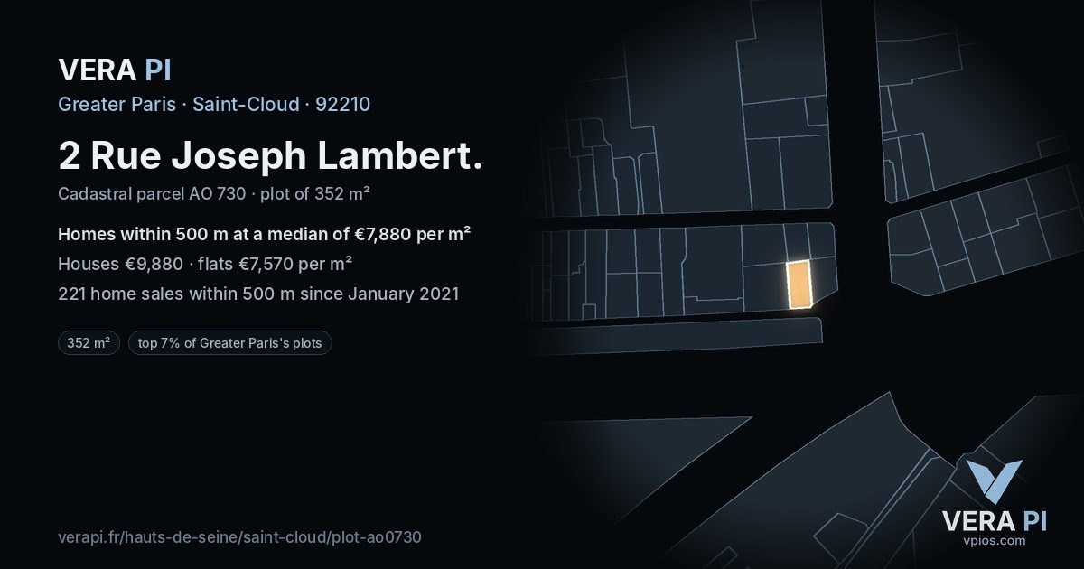 2 Rue Joseph Lambert, Saint-Cloud at night – the plot lit, the parcels around coloured by the prices near them